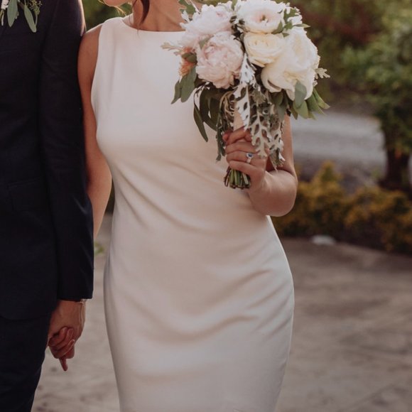 Theia Devon Ivory Wedding Dress (tailored) - Picture 5 of 12